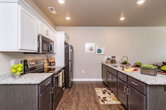 Building Photo - $1,350 | 1 Bedroom, 1 Bathroom Condo | Pet Friendly* | Sublease* | Available For February 1st, 20...