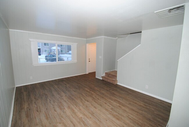 Building Photo - Lathrop St (1424/1426)