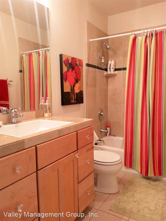 Foto del edificio - 3 br, 2 bath House - 1315 Newport Ave