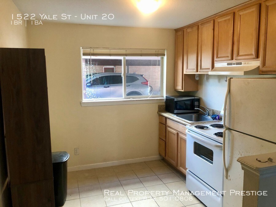 Building Photo - Cozy efficiency apartment ready for move in.