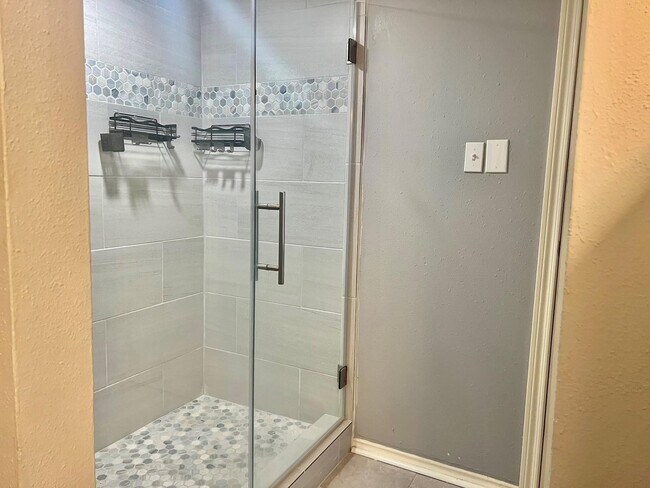 Foto del edificio - 3150 Walnut Bend Ln