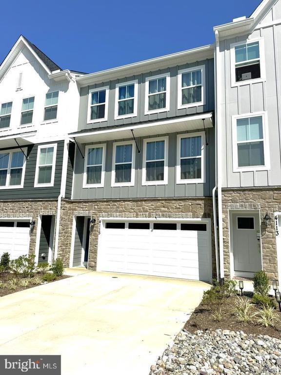 Foto del edificio - 4115 Bolton Ct