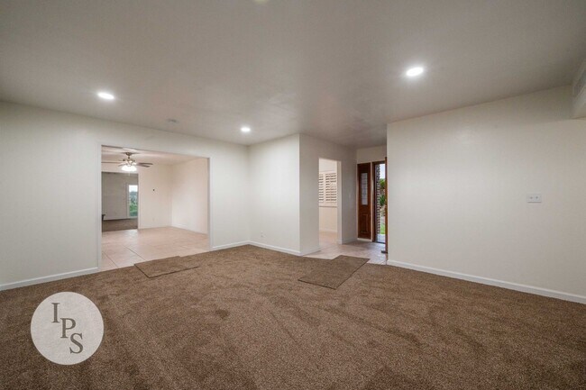 Building Photo - Westside Fresno Home with SOLAR, 4BR/3BA, ...