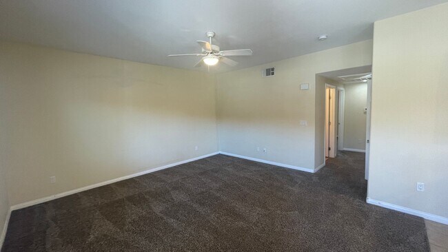 Foto del edificio - Hawkridge Condo