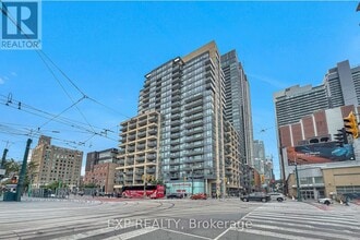 Building Photo - 438 King St W