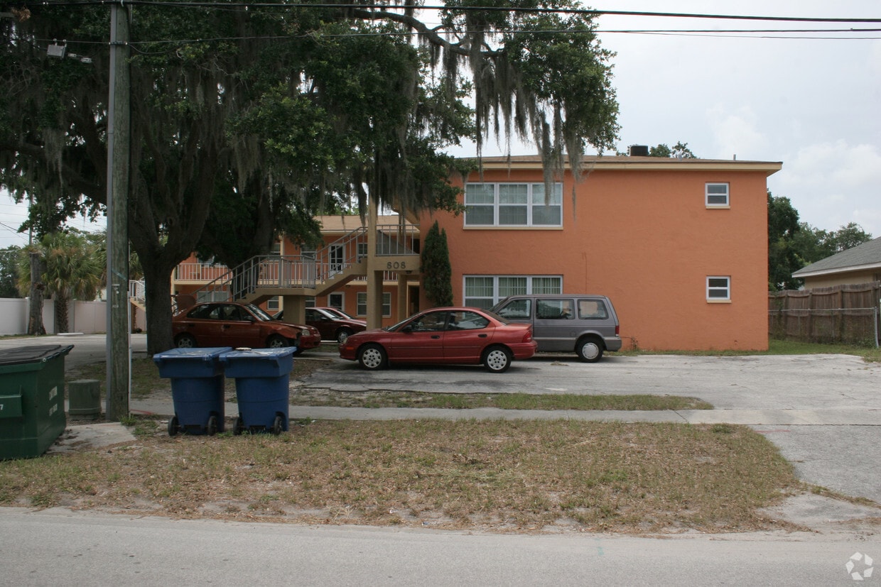 Building Photo - 808 Grand Central St