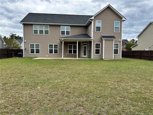 Foto del edificio - 4021 Quarry Hollow Drive