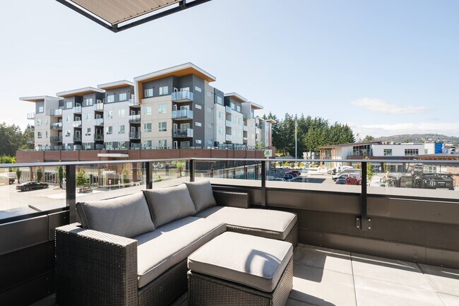 Photo du bâtiment - Colwood Corners