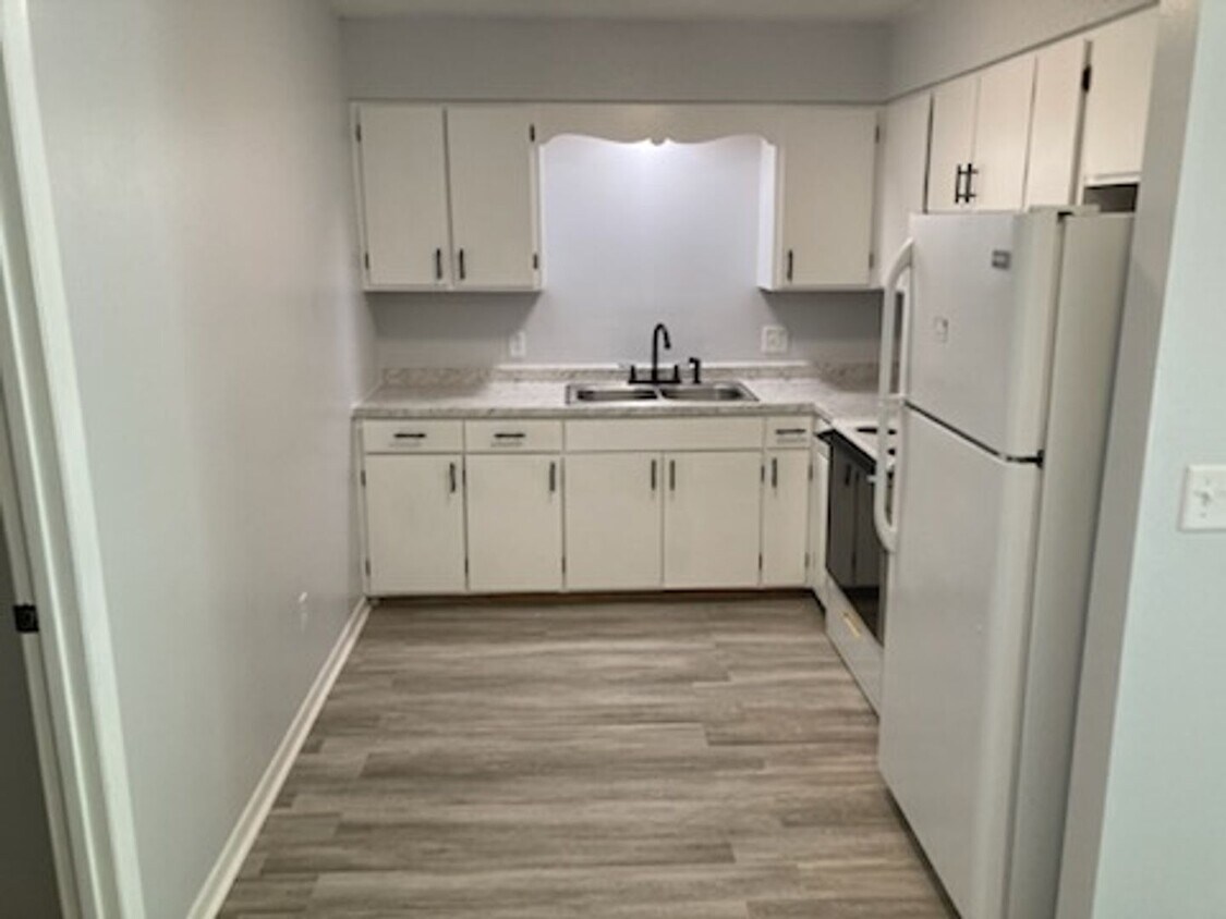 Foto principal - Renovated 1 Bedroom 1 Bathroom in Chipley Fl