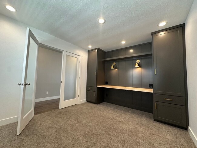 Building Photo - GORGEOUS RESIDENCE FOR RENT IN LEHI!!!