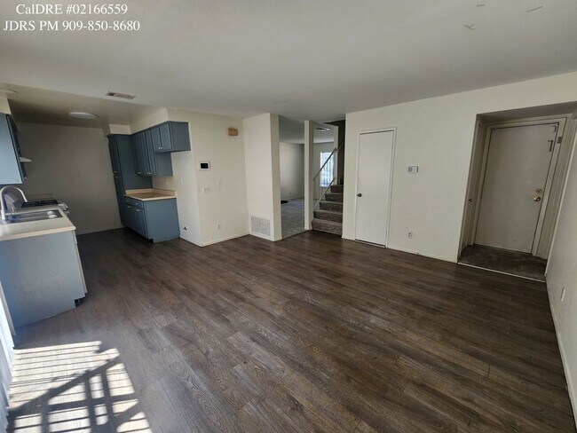 Foto del edificio - Price Lowered! Chino 4 Bedroom Home