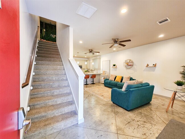 Foto del edificio - 5910 Shelburne St