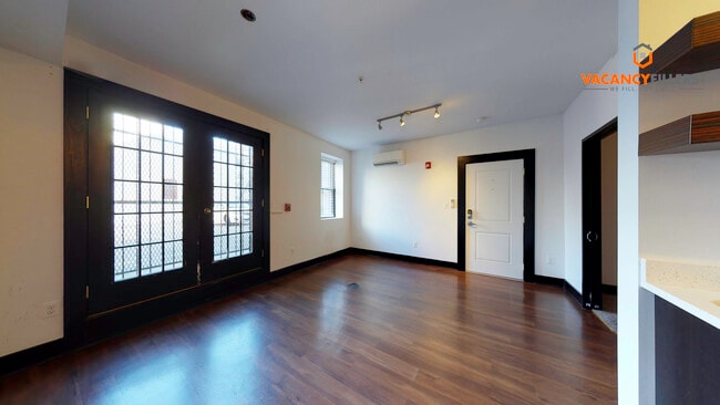 Building Photo - 16 E Biddle