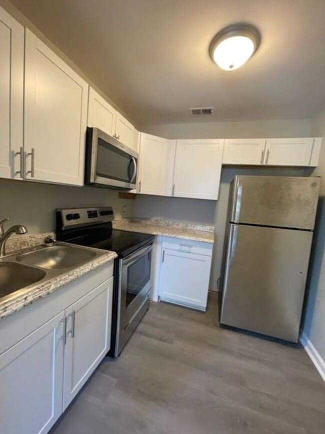 Interior Photo - Allison Heights