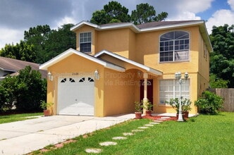 Building Photo - 2320 Justin Ave