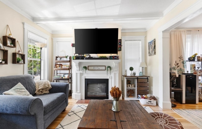 Living Room View 3 - 2218 Mystic Valley Pky