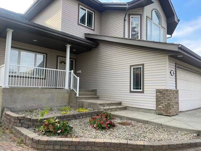 Building Photo - 336 Hunters Run NW