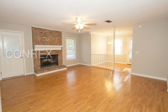 Building Photo - 431 Parlock Rd