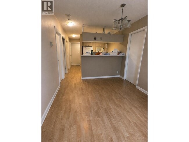 Building Photo - 1331 Alberni St