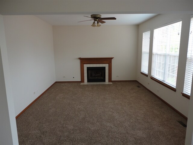 Building Photo - 2162 Pointe Blvd