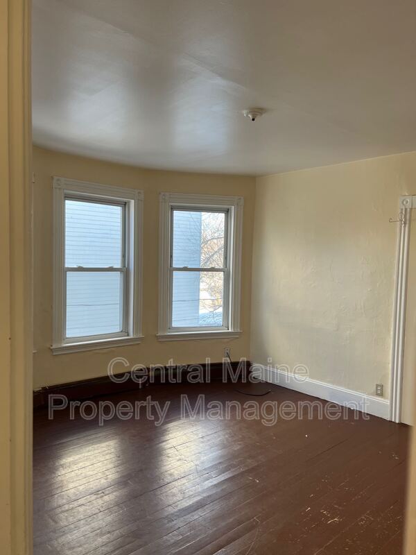 53 River St Unit 3, Lewiston, ME 04240 Condo for Rent in Lewiston