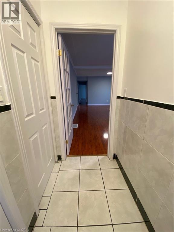 Photo du bâtiment - 11 Parkdale Ave S