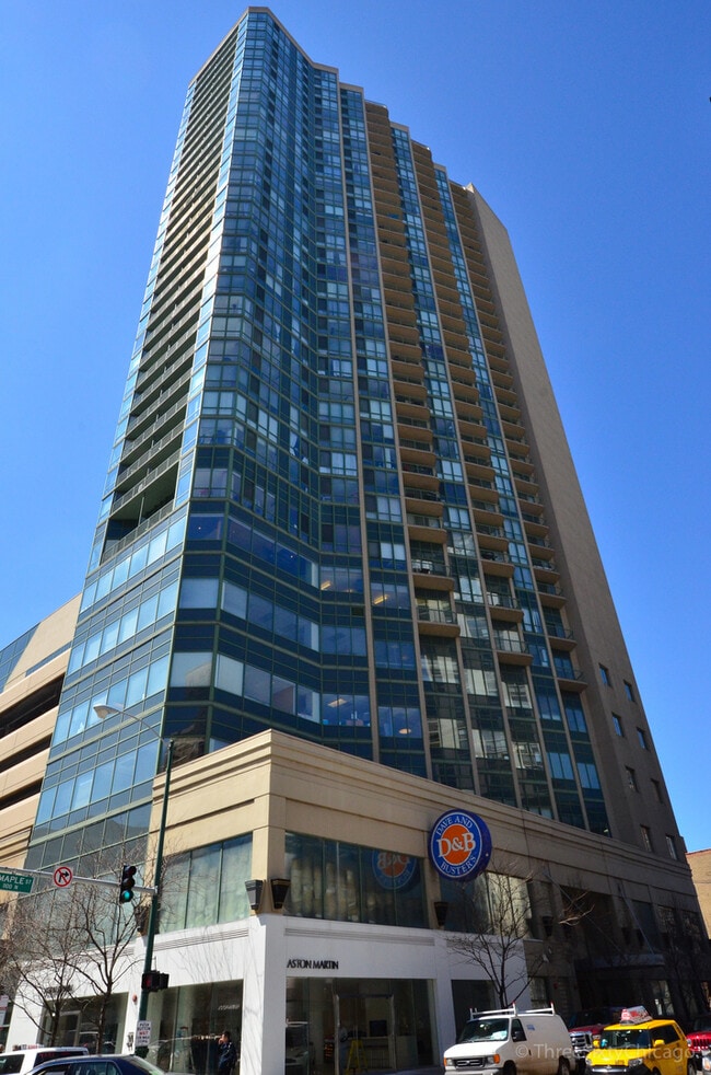 Building Photo - 111 W Maple St