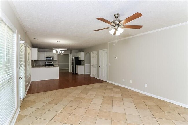 Building Photo - 2804 Nance Dr NW