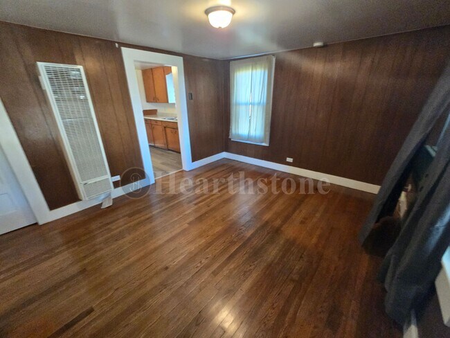 Foto del edificio - 316 N Walnut St