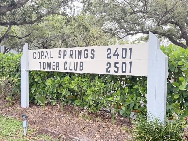Building Photo - 2501 Riverside Dr