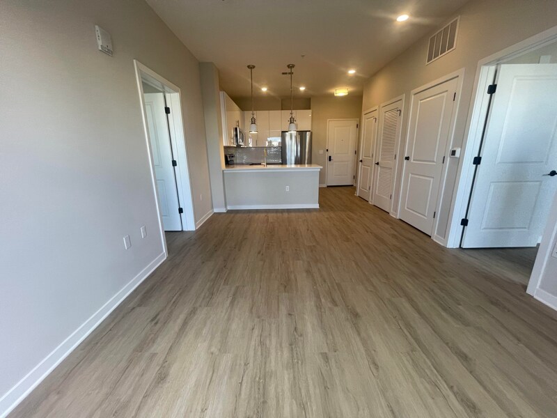 Foto principal - 155 Avenue F