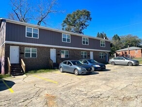 Building Photo - 458 Daffodil St