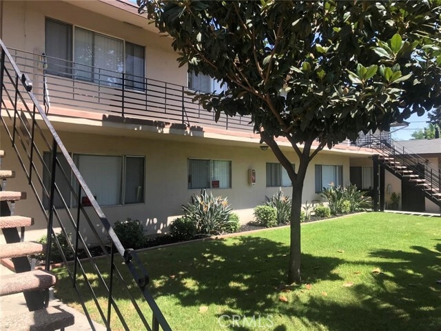 Foto del edificio - 12437 Harris Ave