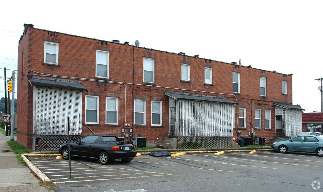 Building Photo - 302-304 Randolph St