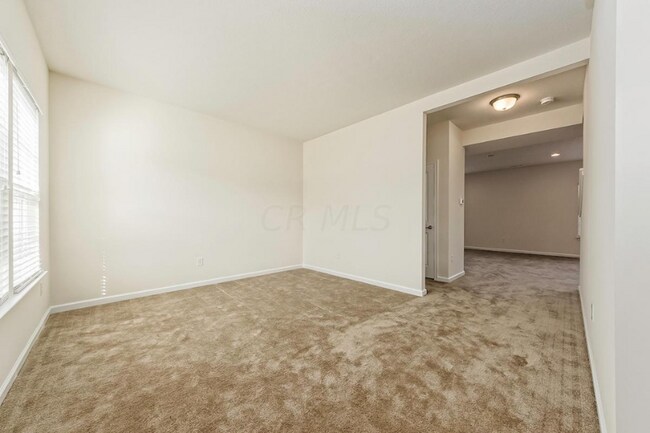 Foto del edificio - 6135 Brandon Dr