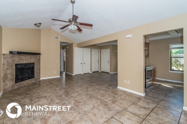 Foto del edificio - 1826 Blarney Cir