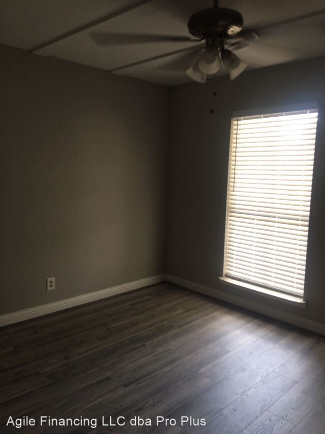 Building Photo - 2 br, 1.5 bath House - 6200 W Tidwell Road...