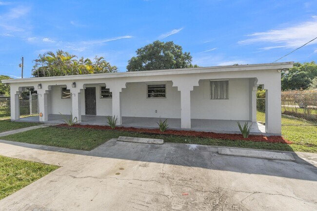 Foto del edificio - 10220 SW 178th St