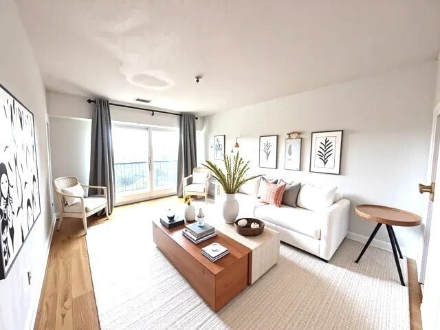 Foto del edificio - 133 Commander Shea Blvd