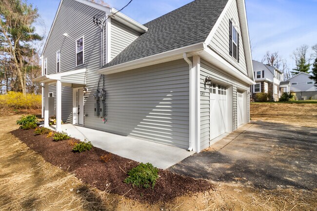 Building Photo - 634 Mountainview Rd