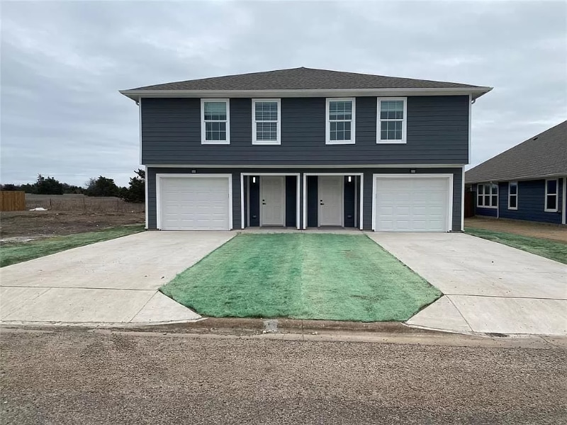 Primary Photo - 340 Sunnyside Dr
