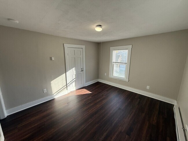 Building Photo - 45 Aspen St