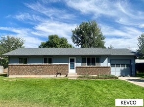 Building Photo - 820 Rocky Rd