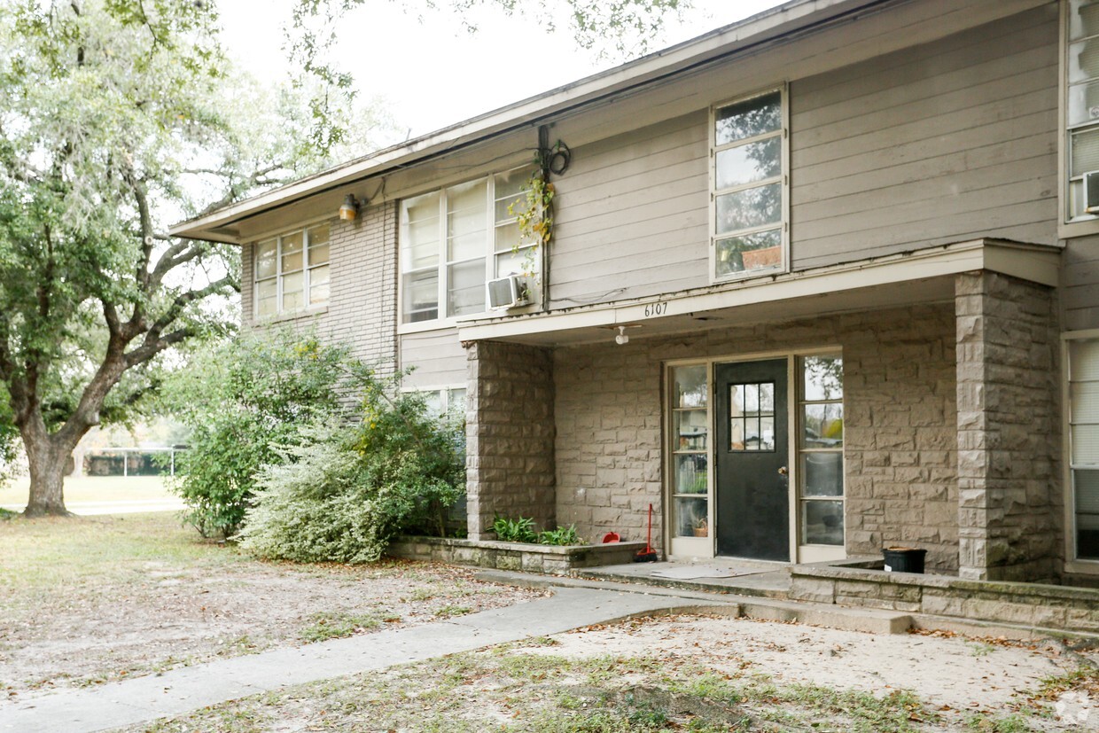 Building Photo - San Jacinto Garden Apartments