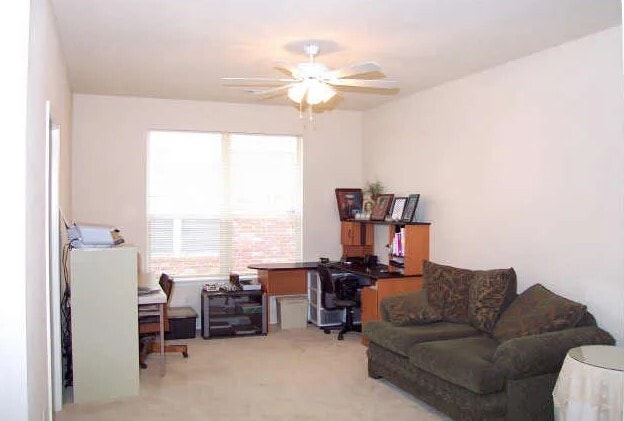Foto del edificio - 4176 Capstone Dr