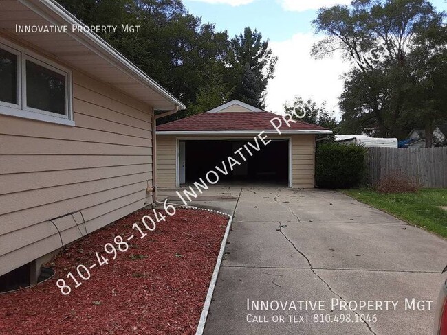 Building Photo - Beautiful Home in Swartz Creek. 6 Month le...