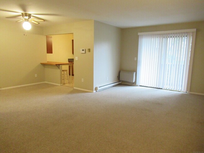 Building Photo - 67 Riverview Dr