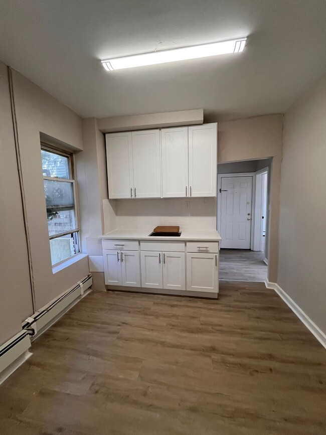 Building Photo - 165 Delaware Ave