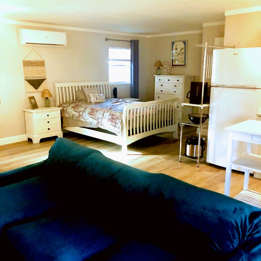 Foto principal - 6256 3rd Ave S