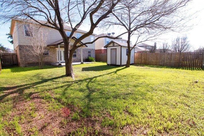 Building Photo - 4 Bedroom, 2.5 Bath Home in Pflugerville